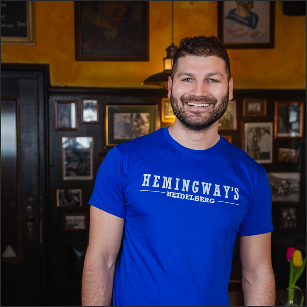 "Hemingway's" - Katze im Regen...